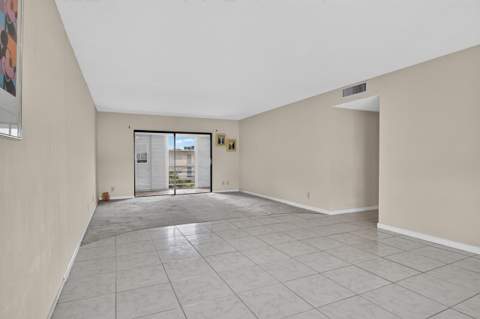 4140 NW 44th Avenue #411, Lauderdale Lakes FL - photo 10 of 42