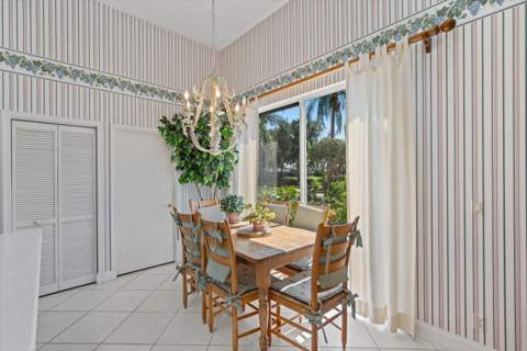 4462 Hazleton Lane, Lake Worth FL - photo 15 of 71