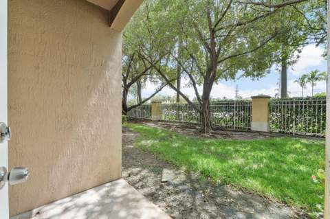 1912 SW 60th Avenue, North Lauderdale FL - photo 14 of 27