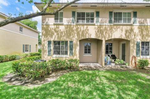 1912 SW 60th Avenue, North Lauderdale FL - photo 16 of 27
