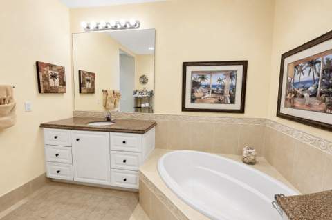 21 Harbour Isle Drive #Ph02, Fort Pierce FL - photo 10 of 36