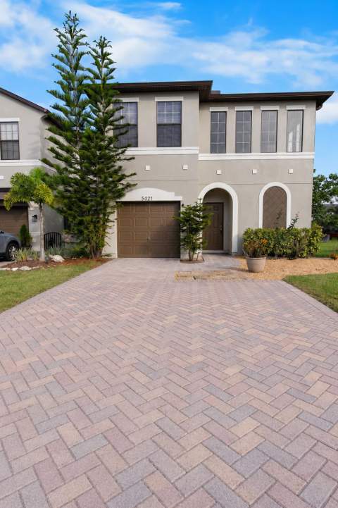 5021 NW Coventry Circle, Port St. Lucie FL - photo 10 of 47