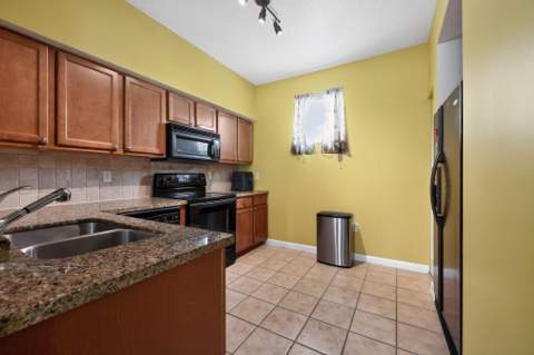 156 Aragon Way, Jupiter FL - photo 10 of 30