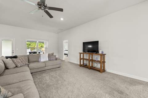 137 SW Pisces Terrace, Port St. Lucie FL - photo 6 of 28