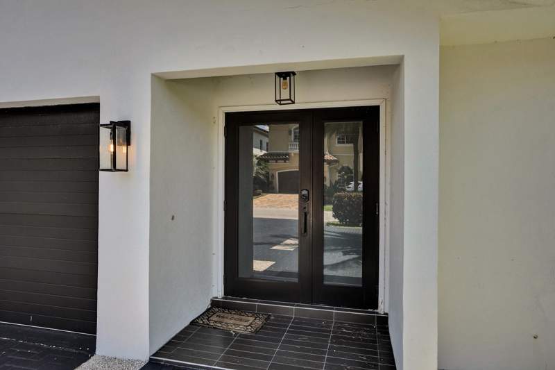 3 bedroom Single Family Residence at 933 Banyan Drive, Tropic Isle 2nd Sec, Delray Beach — photo 3