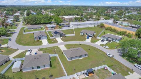 920 SW Castaneda Lane, Port St. Lucie FL - photo 12 of 47