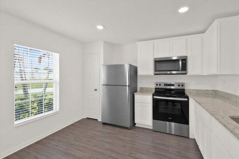 3 bedroom Single Family Residence at 920 SW Castaneda Lane, Port St Lucie Section 16, Port St. Lucie — photo 4