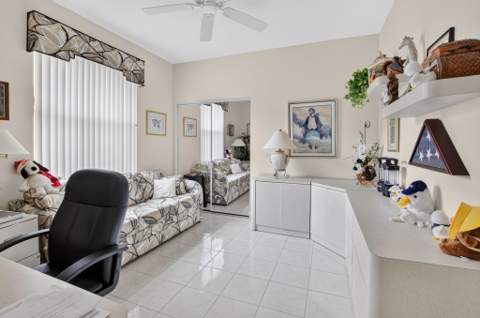 10632 Royal Caribbean Circle, Boynton Beach FL - photo 17 of 58