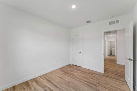 1626 SW Brisbane Street, Port St. Lucie FL - photo 13 of 40