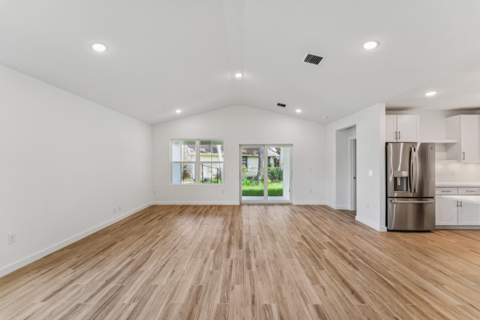 1626 SW Brisbane Street, Port St. Lucie FL - photo 16 of 40