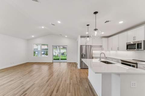 1626 SW Brisbane Street, Port St. Lucie FL - photo 17 of 40