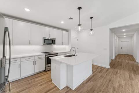 1626 SW Brisbane Street, Port St. Lucie FL - photo 23 of 40