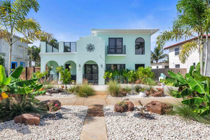 3 bedroom Single Family Residence at 127 Auburn Drive, College Park, Lake Worth Beach — photo 1