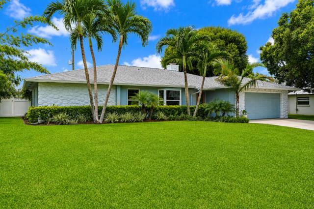 Tequesta Pines
