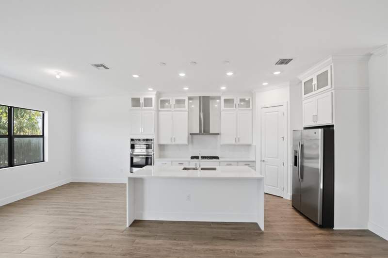 5 bedroom Single Family Residence at 1012 Raleigh Way, Lotis Wellington, Wellington — photo 5