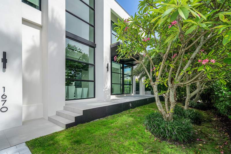 5 bedroom Single Family Residence at 1670 E Terra Mar Drive, Terra Mar Island Estates , Lauderdale-By-The-Sea — photo 3