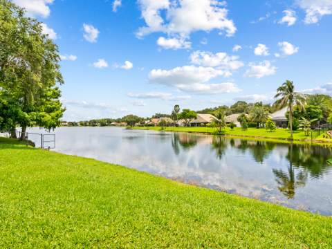 1750 W Oak Knoll Circle, Davie FL - photo 10 of 26