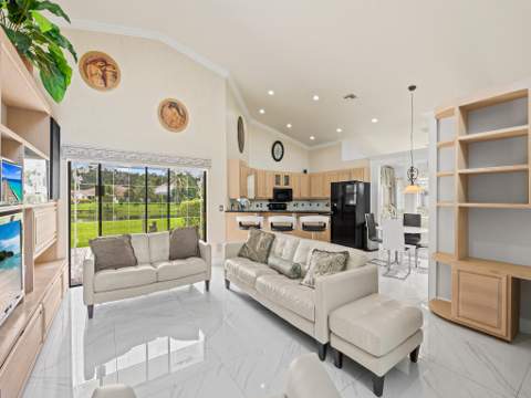1750 W Oak Knoll Circle, Davie FL - photo 12 of 26
