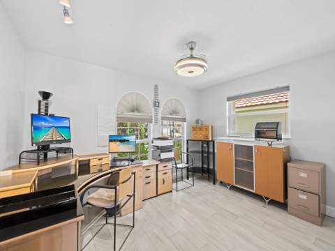 1750 W Oak Knoll Circle, Davie FL - photo 21 of 26