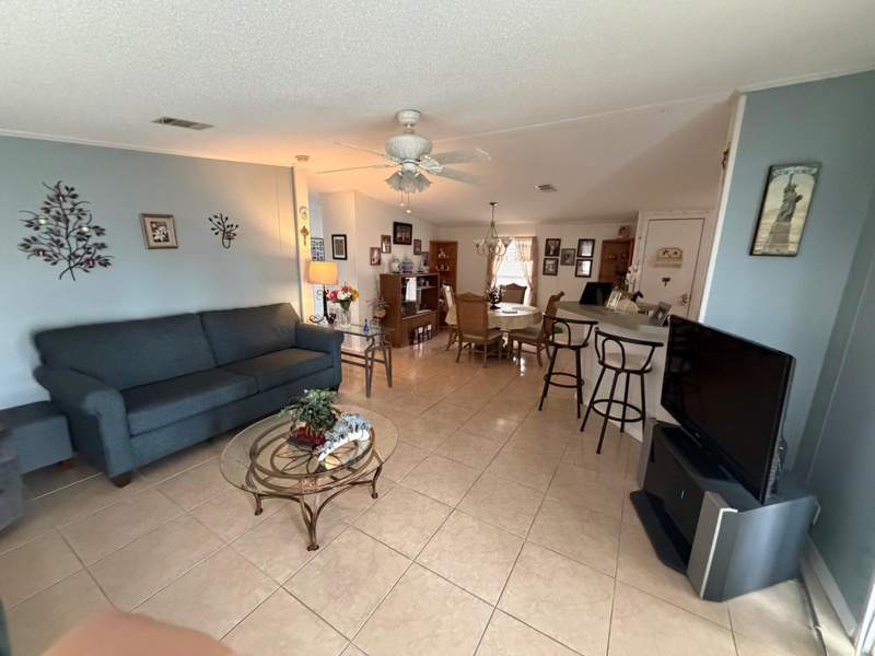 2 bedroom Manufactured Home at 2141 SW 87th Terrace, Park City Section Two-A, Davie — photo 5