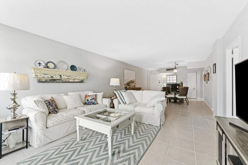 1 bedroom Condominium at 3450 S Ocean Boulevard #620, Patrician Of Palm Beach Condo, Palm Beach — photo 2