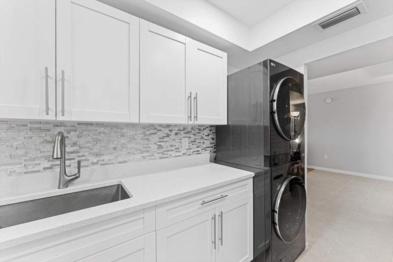1 bedroom Condominium at 3450 S Ocean Boulevard #620, Patrician Of Palm Beach Condo, Palm Beach — photo 3