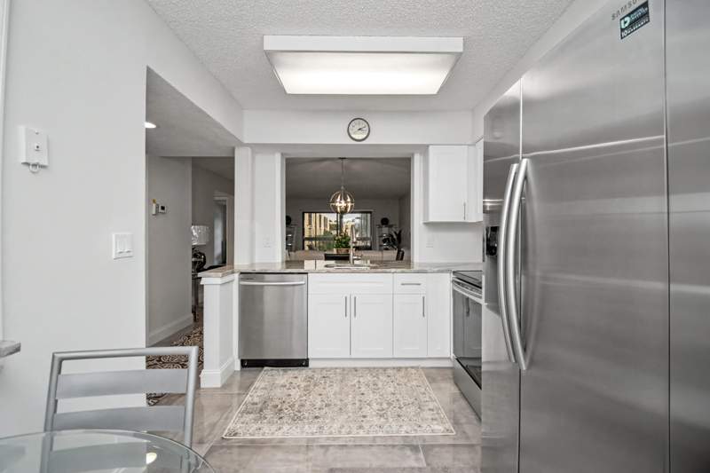 2 bedroom Condominium at 7351 Kinghurst Drive #301, Huntington Lakes Sec Five Condos, Delray Beach — photo 4