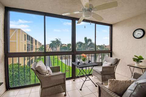 7351 Kinghurst Drive #301, Delray Beach FL - photo 13 of 29