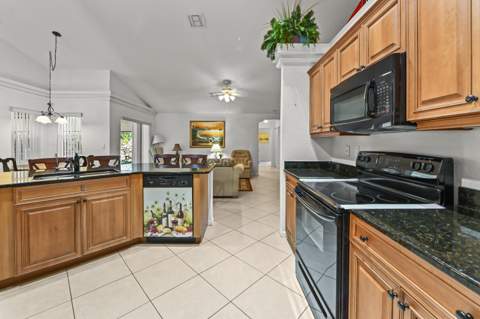 6178 NW Duke Circle, Port St. Lucie FL - photo 14 of 42