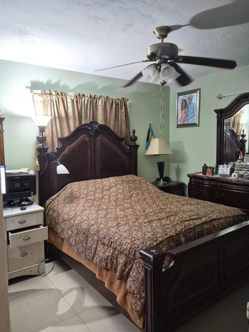 3 bedroom Single Family Residence at 2538 Fillmore Street, HOLLYWOOD LITTLE RANCHES, Hollywood — photo 5