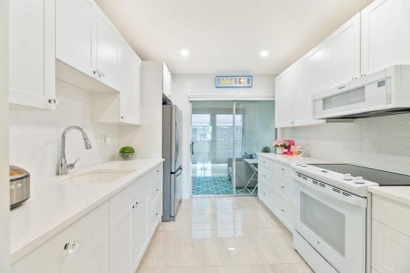 1 bedroom Condominium at 32 Abbey Lane #205, Villages Of Oriole Abbey Condo, Delray Beach — photo 5