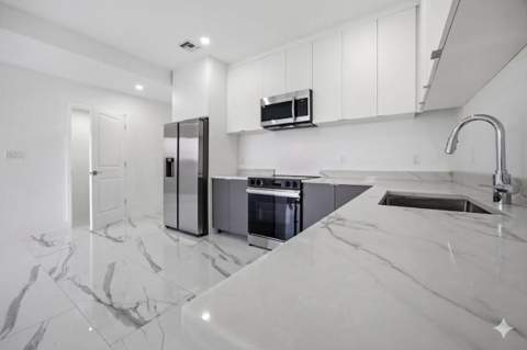 1544 NW 1st Avenue, Pompano Beach FL - photo 8 of 32