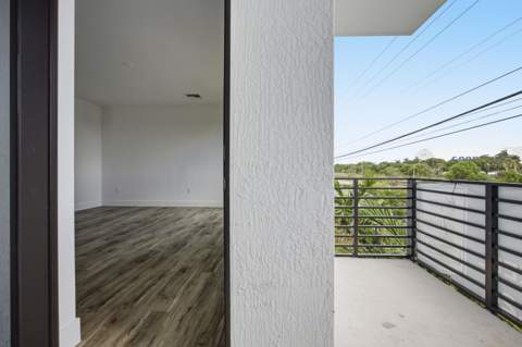 1544 NW 1st Avenue, Pompano Beach FL - photo 19 of 32