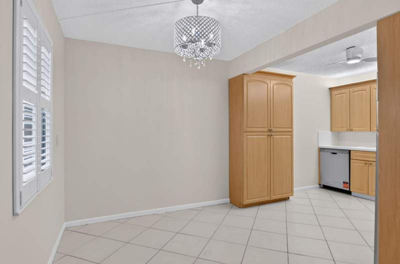 2 bedroom Condominium at 3057 Yarmouth C, Century Village, Boca Raton — photo 4