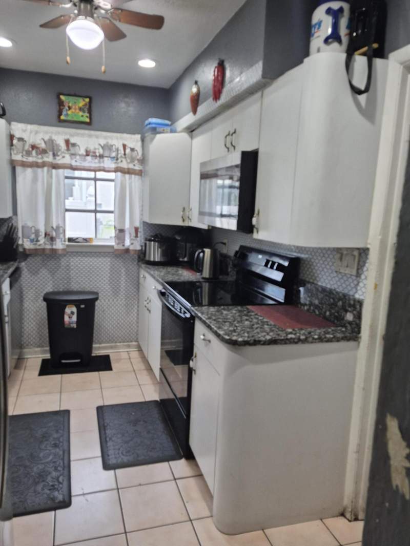 3 bedroom Single Family Residence at 2538 Fillmore Street, HOLLYWOOD LITTLE RANCHES, Hollywood — photo 2