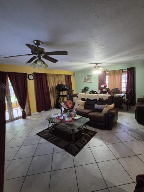 2538 Fillmore Street, Hollywood FL - photo 6 of 14