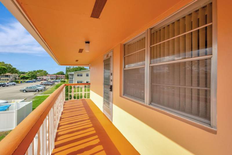 2 bedroom Condominium at 332 Sheffield, Sheffield Condos A To Q, West Palm Beach — photo 2