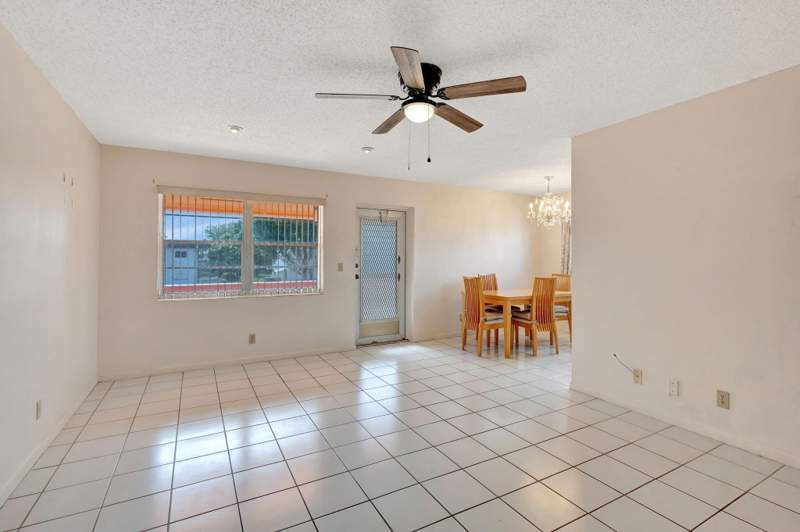 2 bedroom Condominium at 332 Sheffield, Sheffield Condos A To Q, West Palm Beach — photo 3