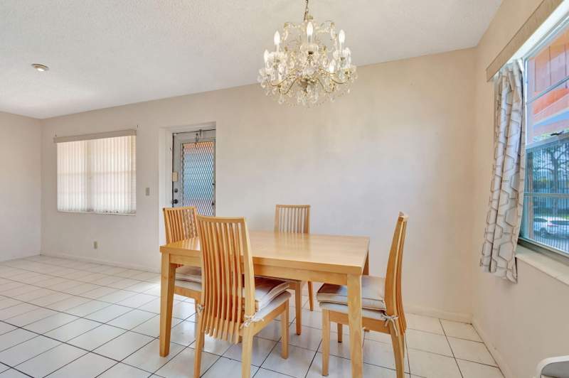 2 bedroom Condominium at 332 Sheffield, Sheffield Condos A To Q, West Palm Beach — photo 4