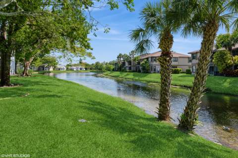 805 Harbour Pointe Way, Greenacres FL - photo 17 of 23