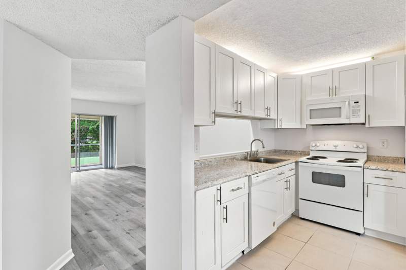 2 bedroom Condominium at 8820 Royal Palm Boulevard #101-4, Palm Village Condo, Coral Springs — photo 4