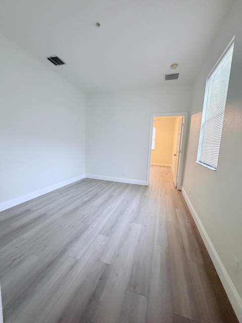 154 Village Boulevard #E, Tequesta FL - photo 18 of 22