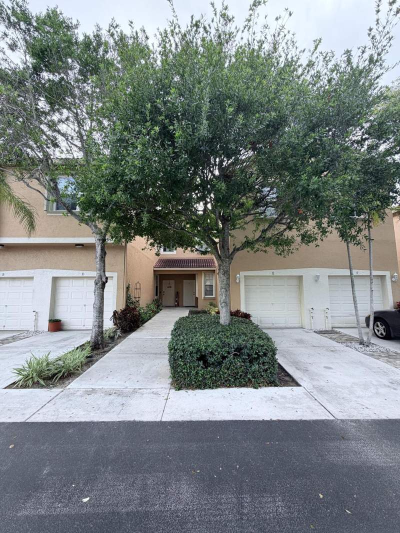 3 bedroom Townhouse at 154 Village Boulevard #E, Tequesta Cay Condo, Tequesta — photo 2