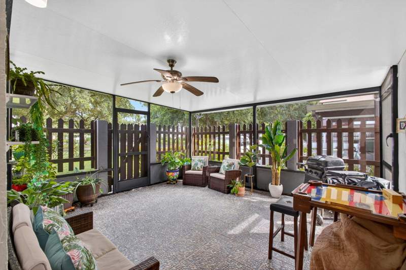 2 bedroom Townhouse at 2399 Lena Lane, Lena Lane West, West Palm Beach — photo 2
