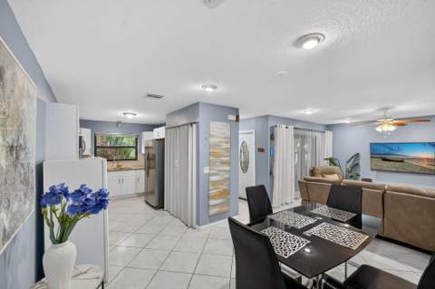 2399 Lena Lane, West Palm Beach FL - photo 12 of 53