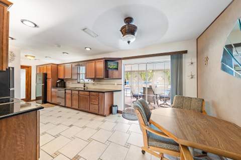 1005 Mohawk Street, Jupiter FL - photo 8 of 19