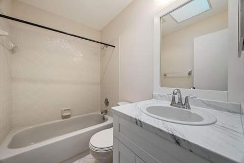 9 Ridge Pointe Drive #D, Boynton Beach FL - photo 18 of 24