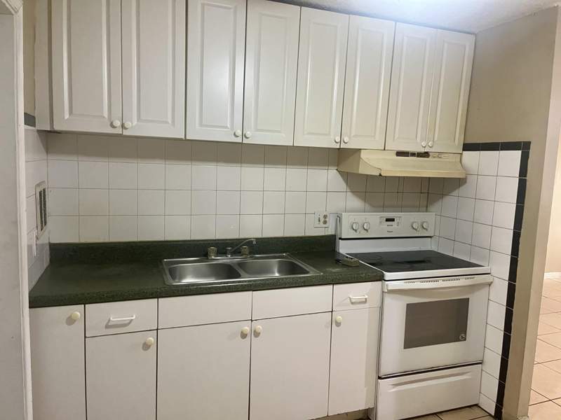 2 bedroom Condominium at 850 E Commercial Boulevard #223c, Courtyards At Cimarron Condo, Oakland Park — photo 3