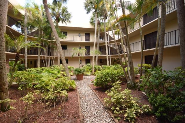 5220 Las Verdes Circle #220