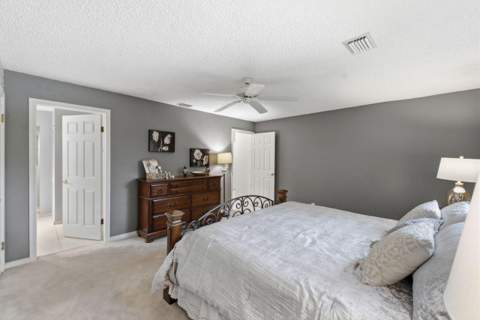 2719 Oak Tree Lane, Oakland Park FL - photo 16 of 57